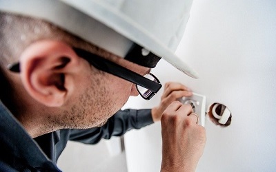 Electrician1